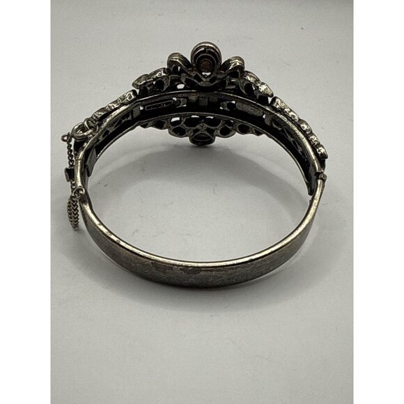 Vintage Hollycraft Silver-Tone Ornate Hinged Bracelet With Black Stones & Safety - Picture 6 of 8